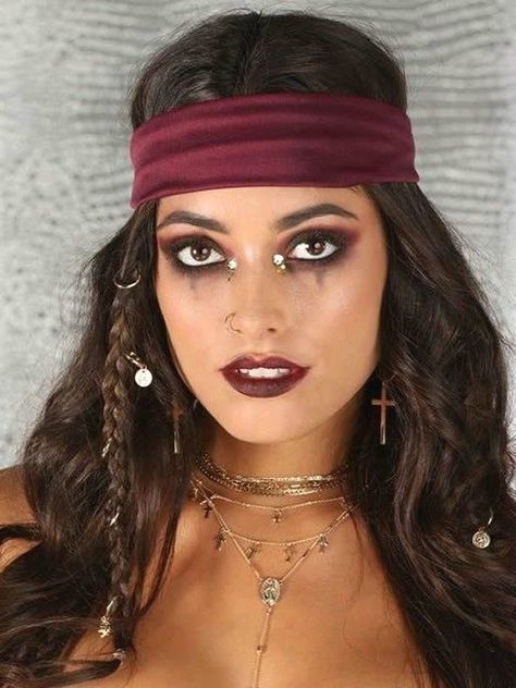 halloween-makeup-ideas Pirate Makeup, Epic Halloween Costumes, Halloweenský Makeup, Halloween Make-up Looks, Fest Temaer, Pirate Halloween Costumes, Pirate Halloween, Amazing Halloween Makeup, Halloween Makeup Inspiration