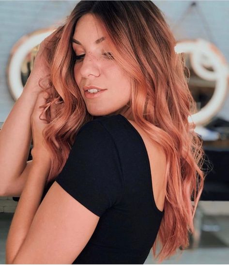 Peach Balayage Brunette, Coral Balayage, Dark Peach Hair, Peach Brown Hair, February Hair Color Ideas, Blorange Hair, Pink Ombre Hair, New Hair Do, Cute Hair Colors