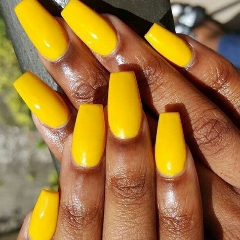 A Kerlick Nails, Matte Yellow Nails, Nails On Dark Skin, Natural Gel Nails, Gel Nail Polish Colors, Glitter Nails Acrylic, Squoval Nails, Light Pink Nails, Pink Nail Art