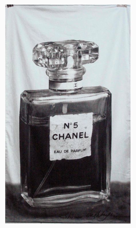 In 1921, Chanel No. 5 was launched. It was the first perfume that smelt deliberately artificial and made from artificial ingredients. Coco Chanel 1920, Chanel Aesthetic Vintage, Perfume Coco Chanel, Coco Chanel Aesthetic, Fashion Sketchbook Inspiration, Chanel Poster, Chanel No5, Chanel Aesthetic, First Perfume