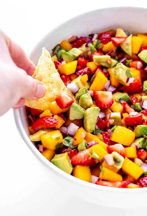 Easy Strawberry Mango Salsa Recipe Strawberry Mango Salsa, Summer Canning, Mango Salsa Recipe, Strawberry Salsa, Mango Salsa Recipes, Mango Avocado Salsa, Delicious Appetizers, Ambitious Kitchen, Nutritious Foods