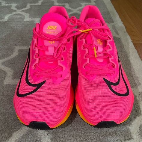 Nike zoom fly 5 Nike Zoom Fly 5, Workout Shoes, Nike Pink, Shoes Nike, Nike Zoom, New Nike, Tennis Shoes, Men's Nike, Nike Men