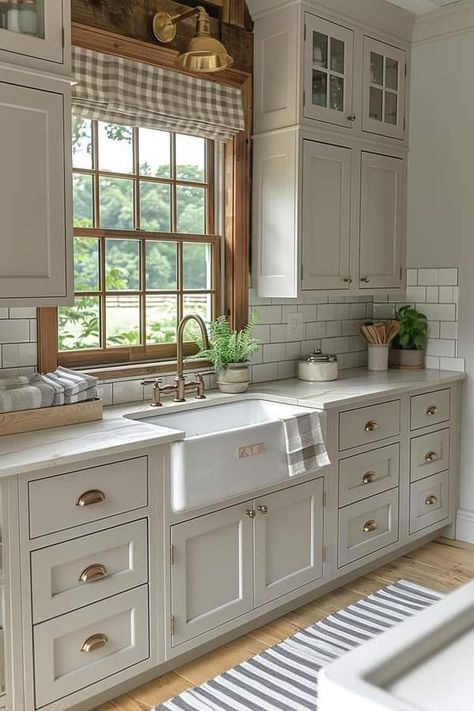 Modern Country Living, Timeless Kitchen, Cottage Kitchens, Country Kitchen Decor, Kitchen Design Decor, Cottage Kitchen, Rustic Kitchen, Country Kitchen, Home Decor Kitchen