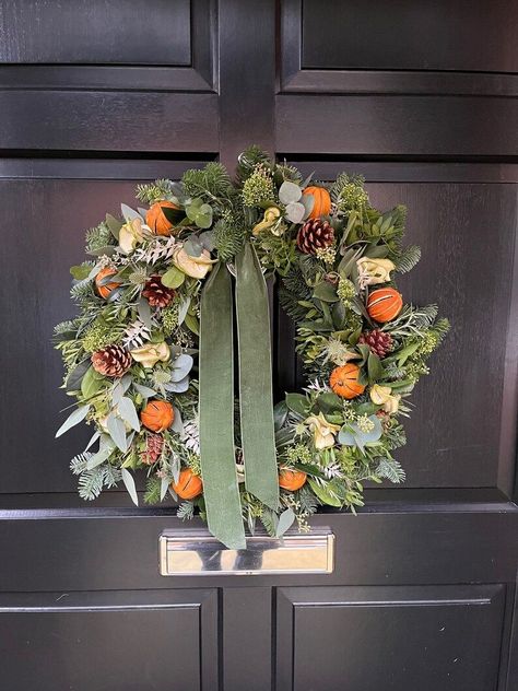 Bleached Ruscus, Apples And Oranges, Homemade Christmas Wreaths, Christmas Front Door Wreath, Fresh Wreath, 3d Snowflakes, Christmas Front Door, Asparagus Fern, Green Apples