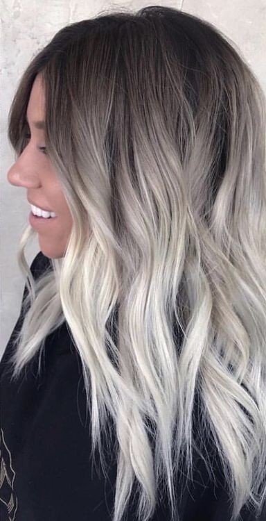 Ombre Hair Color Platinum Blonde, Hair Styles2023 Trends, Root Melt Silver Hair, Dark Blonde And Gray Hair, White Hair Grown Out Roots, Smokey Platinum Blonde Hair, Platinum Ash Blonde Balayage, Ombre Hair Platinum Blonde, Bleach Blonde Ombre Hair