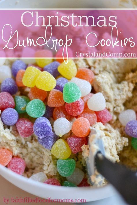 How to make Christmas gumdrop cookies. Another easy Christmas cookie recipe! Gum Drop Cookies Recipe, Oatmeal Gumdrop Cookies, Christmas Sprinkle Pudding Cookies, Gumdrop Cookies, Tradition Christmas, Goat Cheese Dip, Christmas Bakery, Cheesy Breadsticks, Banana Split Dessert