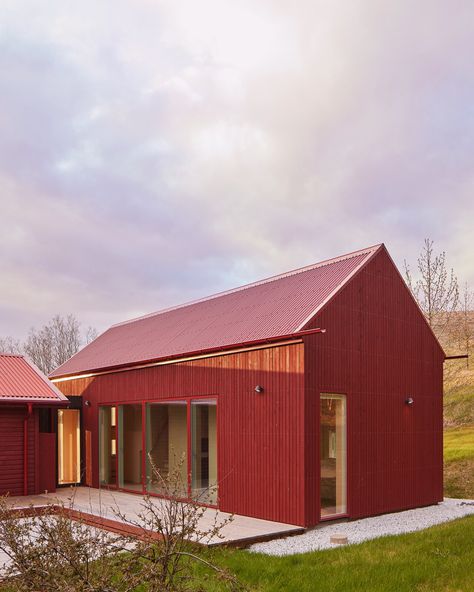 Photo 3 of 17 in A Little Red Icelandic Cabin Gets a Swedish… Swedish House Design, Iceland House, Red House Exterior, Red Barn House, Swedish Cabin, Swedish Country House, Cabin Building, Red Cabin, Swedish Architecture