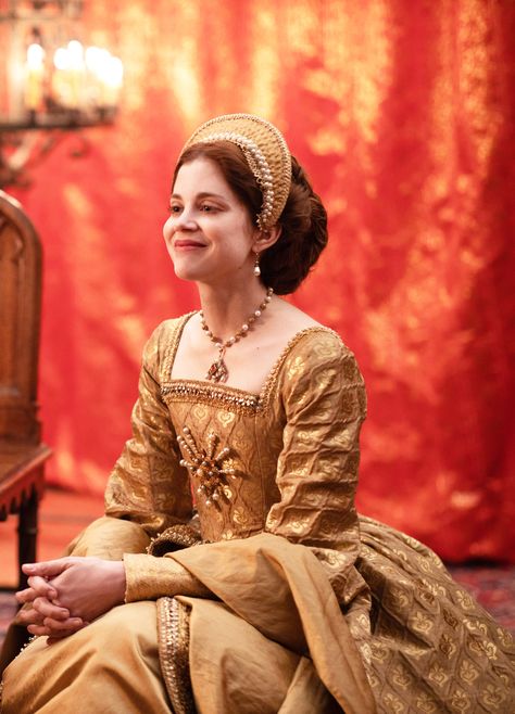 Charlotte Hope as Catherine of Aragon in The Spanish Princess (TV Series, 2019 - 2020). Princess Tv, Mary I Of England, Charlotte Hope, Historical Tv Series, The Spanish Princess, Mary Tudor, Spanish Princess, The Other Boleyn Girl, Tudor Dynasty