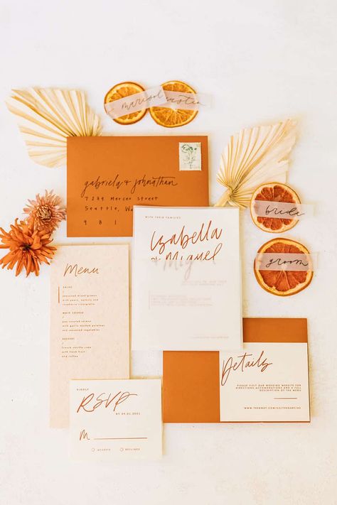 Winter Citrus Wedding Inspiration Trinity Tree Farm Coloured Wedding Invitations, Citrus Theme Wedding Invitations, Orange Citrus Wedding, Wedding Orange Theme, Trending Wedding Invitations, Orange Wedding Stationery, Bright Orange Wedding, Modern Wedding Colors, Wedding Invitations Orange