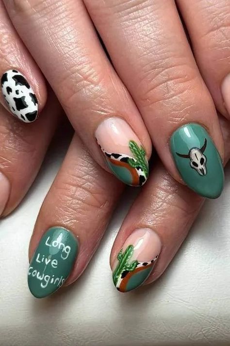 Lainey Wilson Nails, Western Wedding Nails, Cute Country Nails, Country Nail Ideas, Cowgirl Nails Designs, Nashville Nails Ideas, Country Concert Nails, Western Style Nails, Maternity Nails