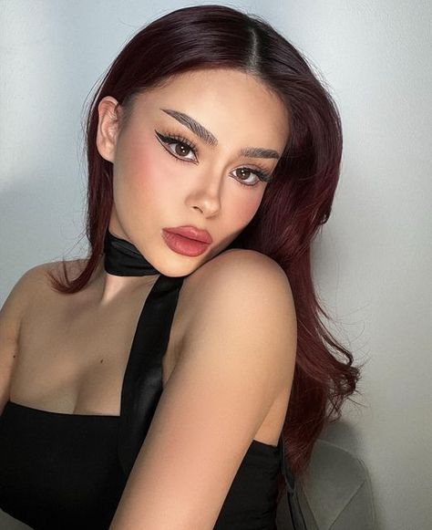 Hayley Bui on Instagram: "Double liner moment 🖤" Hayley Bui Instagram, Hayley Bui, Double Liner, Burgundy Hair, Crescent City, Face Claims, Hair Tutorial, Red Hair, Crescent