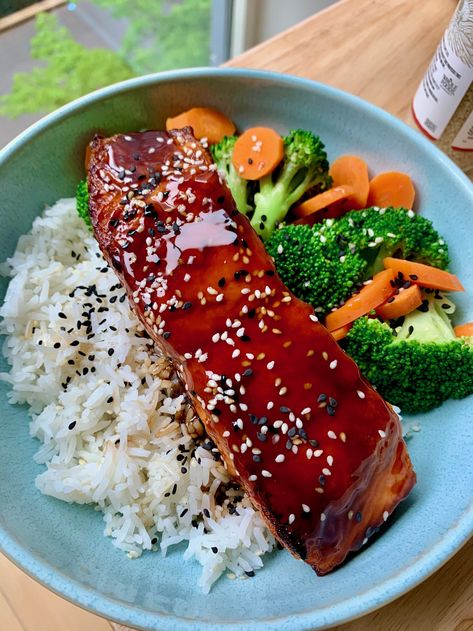 Salmon Teriyaki — Dining by Kelly Salmon Teriyaki, Low Carb Drinks, Teriyaki Salmon, Dinner Party Menu, Elegant Dinner Party, Health Dinner, Asian Foods, Health Dinner Recipes, Elegant Dinner