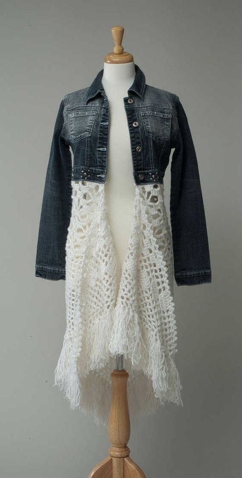 0 Mode Hippie, Diy Vetement, Repurposed Clothing, Altered Couture, Denim Ideas, Denim Crafts, Crochet Skirt, Old Jeans, Denim And Lace