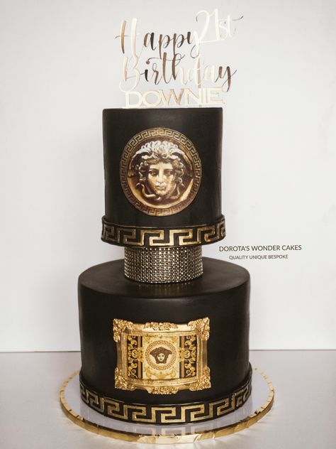 Versace Cake, Black And Gold Cake, Rodjendanske Torte, Chanel Cake, Paris Cakes, Black And Gold Wedding, Luxury Cake, Elegant Birthday Cakes, Cupcakes Decorados