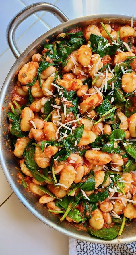 Canneli Bean Recipes, Cannellini Bean Recipes, Recipe For Gnocchi, Cannellini Beans Recipes, Cannellini Bean, Beans Recipes, Vegan Sausage, Gnocchi Recipes, Vegetarian Dinners