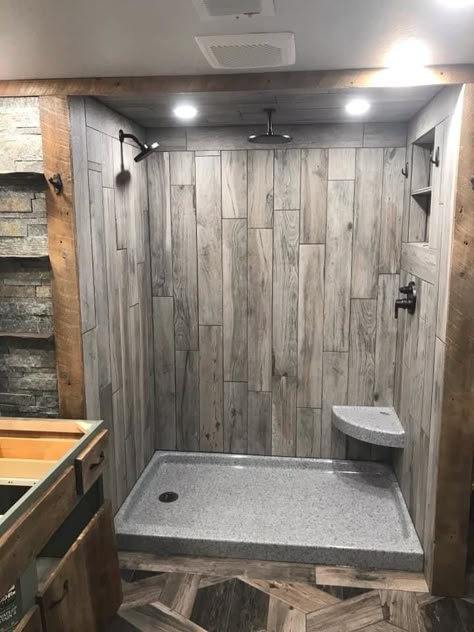 Farmhouse Shower Stall Ideas, Tiny Cabin Bathroom Ideas, Cabin Shower Ideas, Small Cabin Bathroom Ideas, Tiny Cabin Bathroom, Walk In Shower No Door, Rustic Shower Ideas, Country Bathroom Ideas, Utah Landscaping