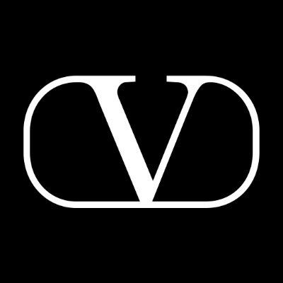 Illusion Video, Valentino Logo, Optical Illusion, Creative Director, Valentino Garavani, Instagram Photos, On Twitter, Twitter, Instagram