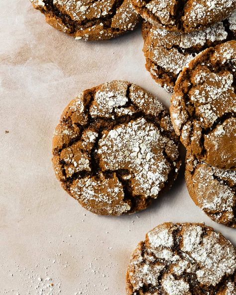 Molasses crinkle cookies are soft and chewy molasses cookies filled with cozy, warming spices. They’re are rolled in spiced sugar and powdered sugar before baking to give them that signature crinkle top. These festive ginger molasses crinkle cookies are easy to make and are perfect for the holiday season. Molasses Crinkle Cookies, Old Fashioned Molasses Cookies, Pineapple Pound Cake, Buttermilk Chocolate Cake, Chewy Molasses Cookies, Crinkle Cookies Recipe, Ginger Molasses, Soft Cookies, Sour Cream Pound Cake