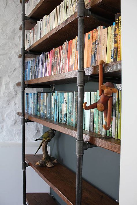 industrial vintage wooden shelves by inspirit // i like the scafold look for shelving; would love it for my bedroom Steel Pipe Shelving, Curved Desk, Urban Furniture Design, Vintage Shelving, Industrial Bookcases, Vintage Industrial Design, Steel Shelving, Shelving Design, Vintage Industrial Furniture