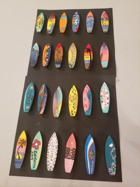 Diy Mini Surfboard, Mini Surfboard, Clay Surfboard, Surf Board Craft, Surf Boards Designs, Surfboard Craft, Deco Surf, Surf Painting, Bff Gifts Diy