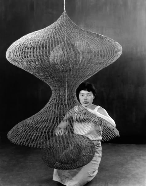 Ruth Asawa, Sculptures Sur Fil, Imogen Cunningham, Black Mountain College, Josef Albers, Japanese American, Black Mountain, Women Artists, Wire Sculpture