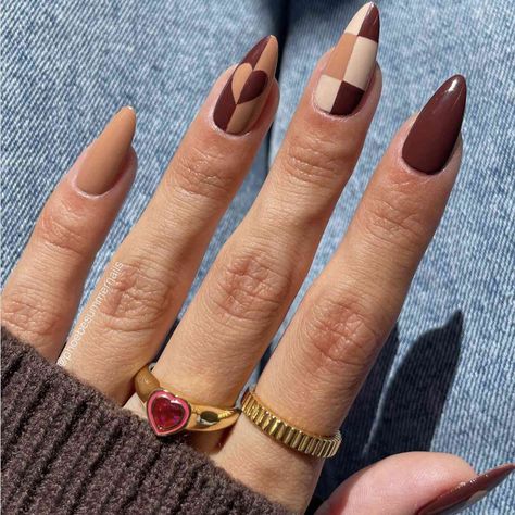 Fall Gel Extension Nails, Nail Art Designs Oval, Trendy Nails Fall 2023, Fall Birthday Nails Coffin, Forest Aesthetic Nails, Nail Art September, Gelx Inspo Nails Fall, Summer To Fall Nail Designs, Nails Fall 2023 Trends