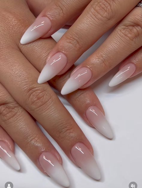 White Oval Nails Design, Nursing Nails, Short Stiletto Nails Designs, Simple Almond Nails, Nails Champagne, Nails Cream, Nails Charms, Nails Coral, Opi Bubble Bath