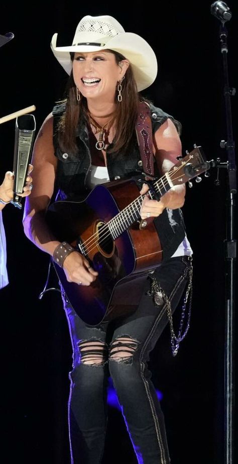 Terri Clark Selfie Picture, Terri Clark, Country Female Singers, Selfie Picture, Country Women, New Photo Download, Photo Download, Country Singers, Female Singers