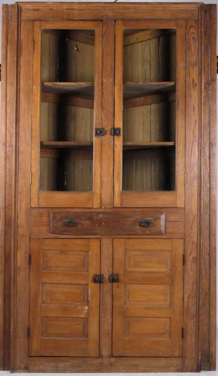 Corner Built In Cabinet, Antique Corner Cabinet, Dutch Farmhouse, Corner Built In, Cabinet Refresh, Unfitted Kitchen, Corner Kitchen Cabinet, Built In Cabinet, Dough Bowls