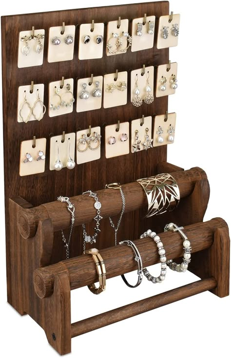 Bracelet Board Display, Jewelry Wooden Organizer, Jewelry Stand Organizer, Creative Bracelet Displays, Bangle Stand Ideas, Bracelet Stand Display, Diy Bracelet Stand, Pegboard Display Ideas, Bracelet Stand Ideas