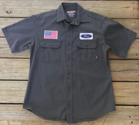 Mechanic Shirt, Vintage Mechanics, Mechanic Shirts, Car Mechanic, Car Shop, Casual Button Down Shirts, Shirt Shop, Shirt Style, Men Casual