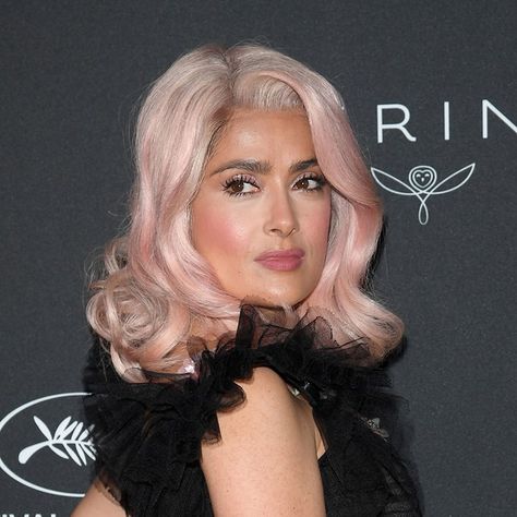 Celebrity Hair Inspiration, Celebrity Wigs, Cannes Red Carpet, Dramatic Hair, Hair Magic, Theatrical Romantic, Silver Hair Color, Pink Wig, Cool Blonde