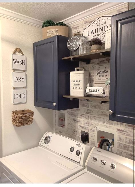 #laundryroomdecor #laundry #diy Laundy Room, Laundry Room Update, Small Laundry Room Makeover, Rustic Laundry Rooms, Laundry Room Wall Decor, Dream Laundry Room, Laundry Room Layouts, Laundry Room Renovation, Farmhouse Laundry Room