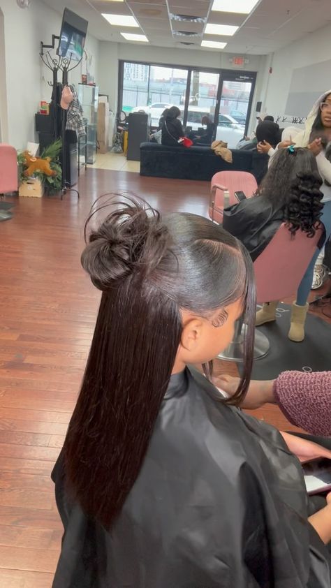 Wagon Monroe💺💇🏾‍♀️7⃣❤ | Half Up Half Down W/ Spiked Bun💁🏾‍♀️ #quickweave #halfuphalfdown #halfuphalfdownhairstyle #phillyhairstylist #phillyhair... | Instagram Spiked Bun Hairstyle, Half Up Half Down Flipped Ends, Frontal Half Up Half Down, Half Up Half Down Spiky Bun, Half Up Half Down Hair Weave, Half Up Half Down Messy Bun, Half Up Half Down Bun Hairstyles, Braids Half Up Half Down, Half Up Half Down Bangs