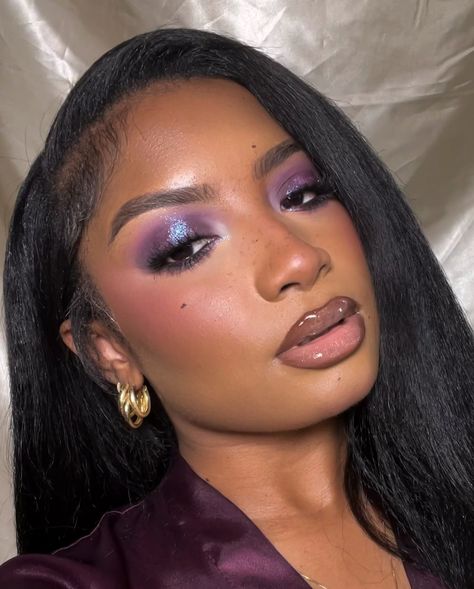 let the fall glams begin… *rubs hands together like birdman* 🤭 the perfect mix between ‘summer isn’t quite over, but fall is on the horizon” 🍁💜 #glammakeup #fallmakeup #fall2024 #fallaesthetic #makeupinspo #beautyblog Pop Of Purple Eye Makeup, Fall Makeup Aesthetic, Lavender Makeup Looks, Lawyer Bae, Birthday Makeup Looks, Brown Girls Makeup, Natural Glam Makeup, Everyday Makeup Tutorials, Purple Eye Makeup