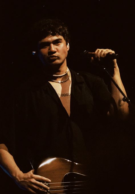 Calum Hood Archive on Twitter: "the only one, calum hood… " Calum Hood Hot Pics, Calum Hood Wallpaper, Calum 5sos, Jet Black Heart, Thomas Hood, 5sos Pictures, Calum Thomas Hood, Take My Hand, Five Seconds Of Summer