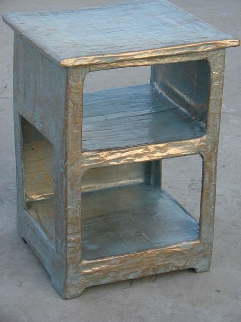 Metallic Gold Paint, Upcycled Furniture Diy, Paper Mache Art, Paper Mache Sculpture, Paper Mache Crafts, Diy Cardboard Furniture, Cardboard Paper, Cardboard Furniture, Diy Cardboard