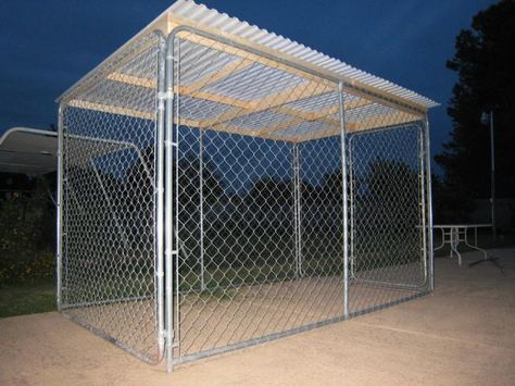 dog run chicken coop | norgaard-family-coop - BackYard Chickens Community Dog Run Chicken Coop, Dog Kennel Roof, Urban Chicken Farming, Kolam Koi, Dog Kennel Cover, Portable Chicken Coop, Dog Run, Diy Dog Kennel, Urban Chickens