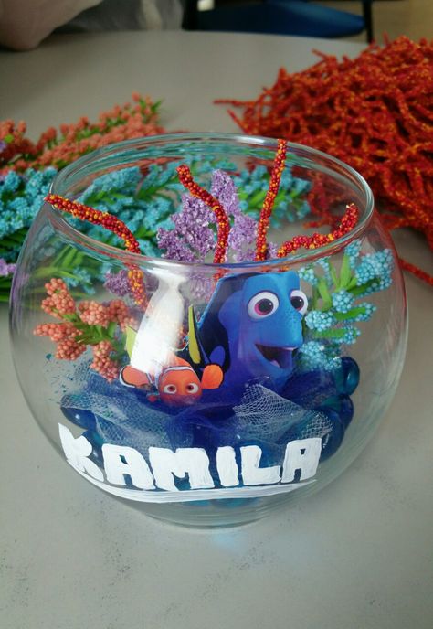 Finding Dory Centerpieces Ideas, Finding Nemo Centerpieces Ideas, Finding Dory Birthday Party Decorations, Finding Nemo Party Food, Finding Nemo Centerpieces, Finding Nemo Birthday Party Ideas, Finding Nemo Party Decorations, Turtle Baby Shower Theme, Nemo Party Decorations