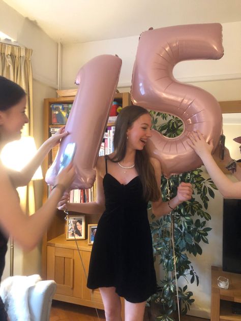 Bday Tiara, Fifteen Birthday Aesthetic, Happy Birthday With Balloons, Birthday 15 Girl, 15 Birthday Balloons, That Girl Birthday, Birthday Outfit 14-15, Fifteenth Birthday Ideas, 15th Birthday Ideas Girl