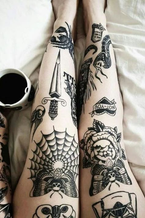 Black And White Traditional Leg Sleeve, Leg Tattoos Goth, Plus Size Knee Tattoo, Black Knee Tattoo, Goth Knee Tattoos, Dark Knee Tattoo, Gothic Knee Tattoo, Goth Leg Tattoo, Patch Work Leg Tattoos