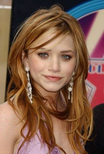 Mary Kate Olsen Shades Of Brown Hair, 2000s Hair, Ideas For Brown Hair, Hair Color Pictures, Brown Hair Shades, Layered Hair With Bangs, Kate Olsen, Midlength Haircuts, Mary Kate Olsen