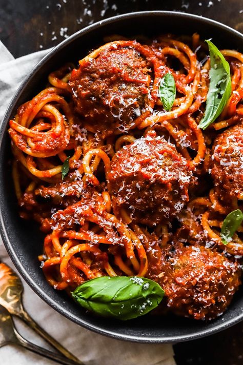 Spaghetti Meatballs Sauce, Meatball Dinner Ideas, Basic Meatball Recipe, Basic Meatballs, Spaghetti And Meatballs Recipe, Braised Pork Shoulder, Easy Meatball, Sausage Parmesan, Perfect Meatballs