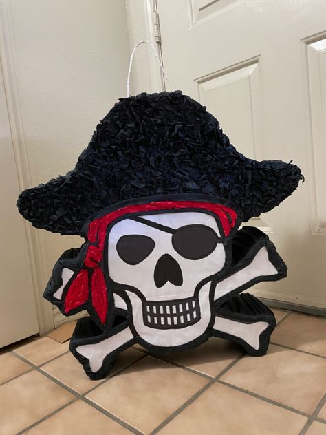 Pirate Pinata, Pirate Halloween Decorations, Pinata Ideas, Piñata Ideas, 4 Birthday, Pirate Halloween, Davy Jones, Pirate Life, Pirate Party