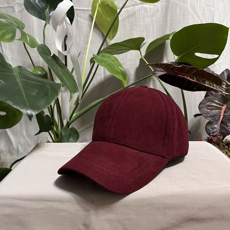 Winter trendy casual unisex baseball caps are handmade. It is also known as full cap, snackback cap, hip-hop hat, street fashion cap, preppy hat. It is suitable for any outfit combination. Protects your head in cold weather. Material: Suede, poliester Preppy Hat, Burgundy Hat, Hip Hop Hat, Fashion Cap, Retro Gift, Leather Cap, Cool Hats, Outfit Combinations, Dad Hat