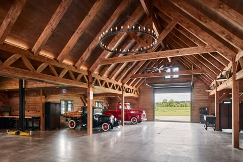 Hartford Barn - Bartelt Remodel Timber Frame Garage, Garage Inspiration, Barn With Living Quarters, Timber Garage, Timber Frame Barn, Farmhouse Garage, Barn Shop, Car Barn, Luxury Garage