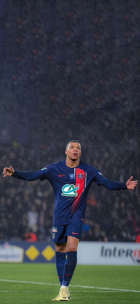 Kylian Mbappe Wallpapers Mbappe Wallpapers, Mbappe Real Madrid, French Football Players, France National Team, Tupac Pictures, Different Person, Football Images, Football Is Life, Kylian Mbappe