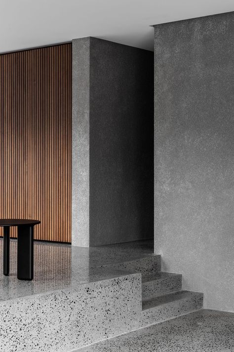 Concrete Walls Interior, Concrete Interior Design, Timber Screens, Concrete Interiors, Curved Walls, Interior Wall Design, Dark Interiors, Curated Design, Polished Concrete