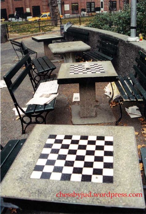 Washington square park | Stories and photos of my Chess life Game Lounge, Outdoor Yard Ideas, Elderly Activities, Chess Table, Washington Square Park, Washington Square, Concrete Crafts, Outdoor Gardens Design, Green City