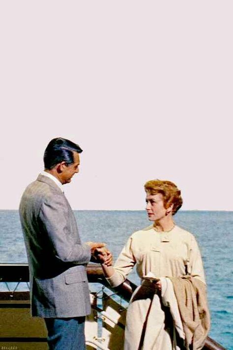 ♥♥Tú y yo♥♥ An Affair To Remember Movie, Gary Grant, Travel Questions, Deborah Kerr, Ship Captain, An Affair To Remember, Movies By Genre, Chick Flicks, Cary Grant